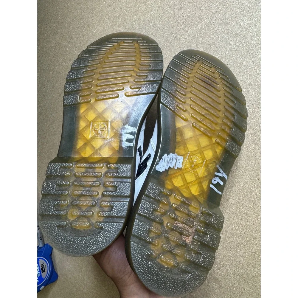 Dr. Martens 2976 Banzai White Leather Chelsea Boots Kids Size 3 US 2‎ UK 34 EU